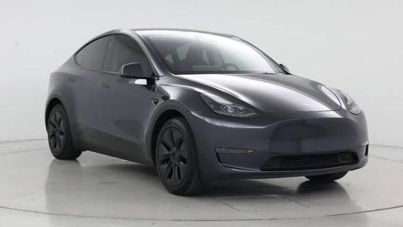 TESLA MODEL Y 2025 7SAYGDED6SF313059 image